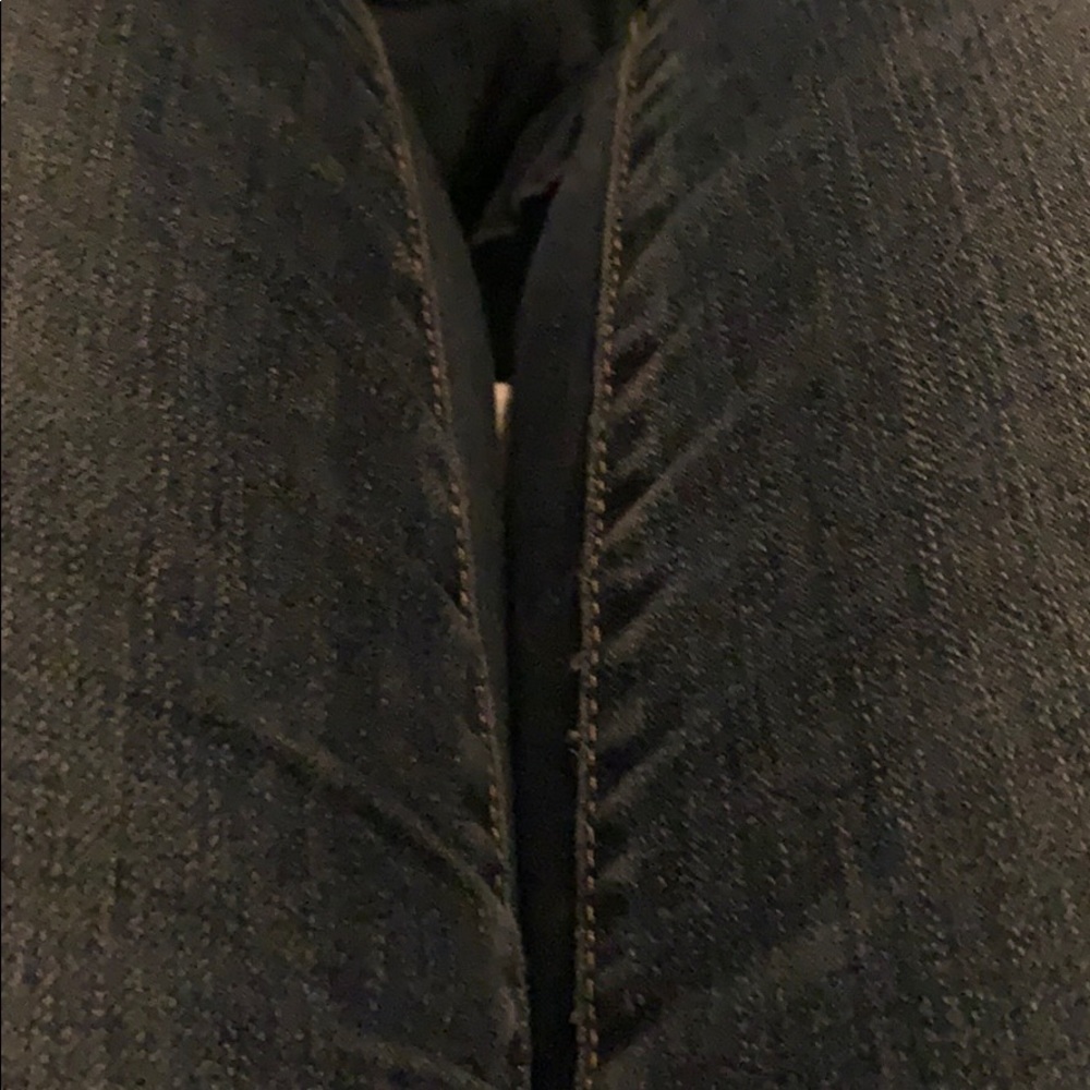 Meet your Posher, Chrissy